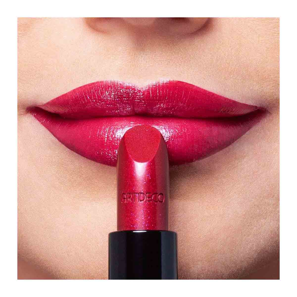 رژ لب جامد براق شماره 928 آرت دکو artdeco perfect color وزن 4 گرم