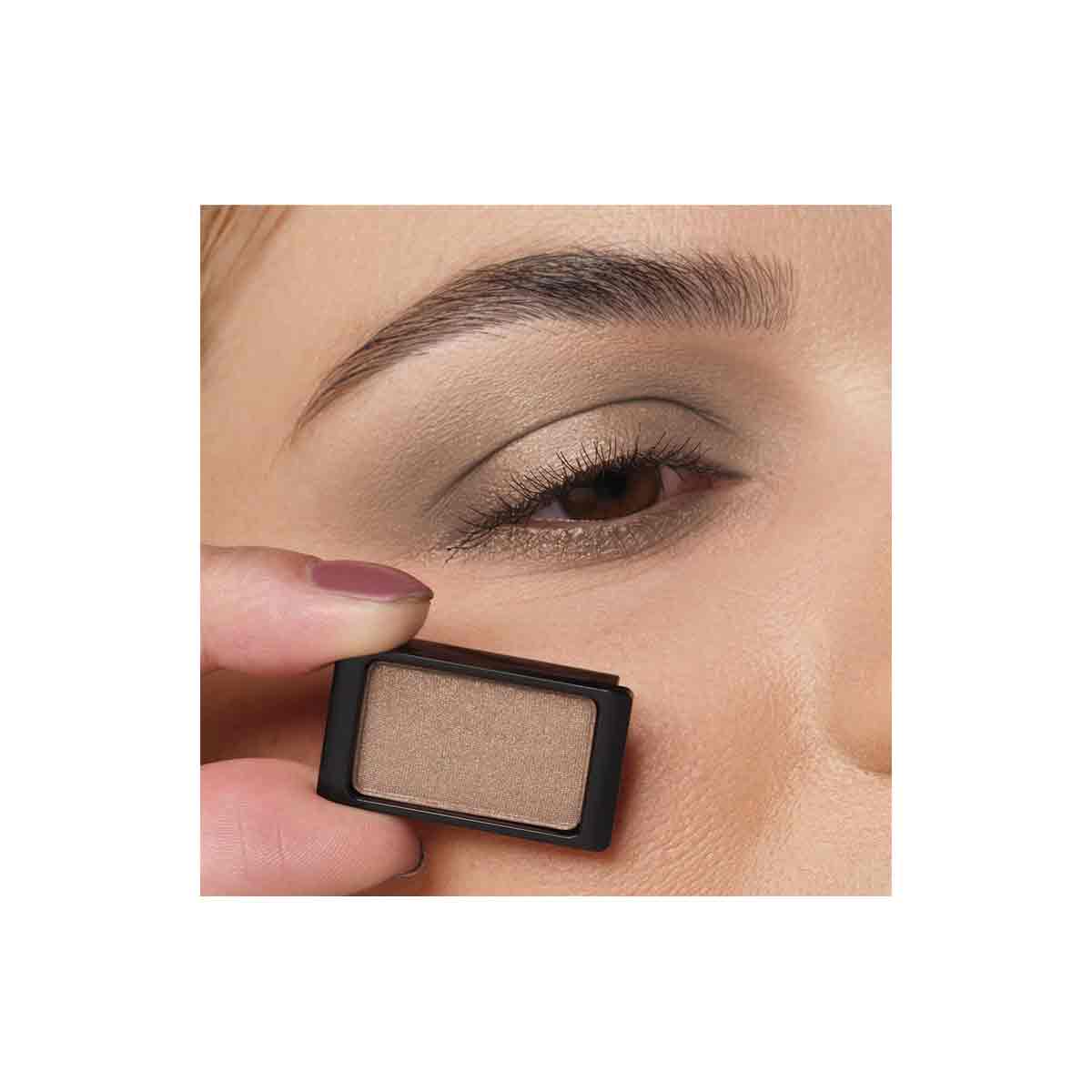 سایه چشم تکی براق شماره 208 آرت دکو ARTDECO مدل EYESHADOW PEARL وزن 0.8 گرم