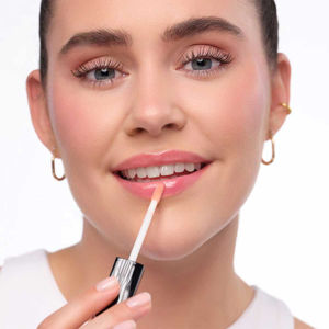 رژلب مایع براق شماره 28 آرت دکو ARTDECO مدل Hydra Lip Booster حجم 6 میل